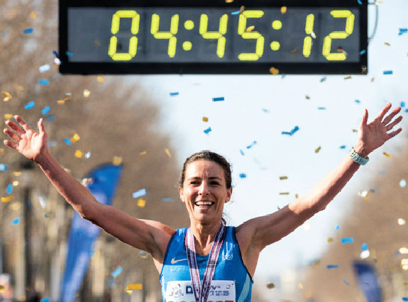 Temps moyen au marathon pour une femme